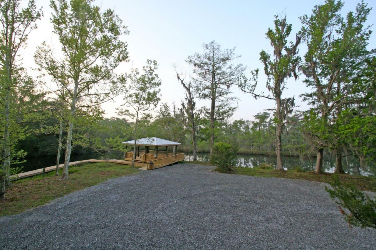 Live Oak Landing Hotel Freeport Exterior photo